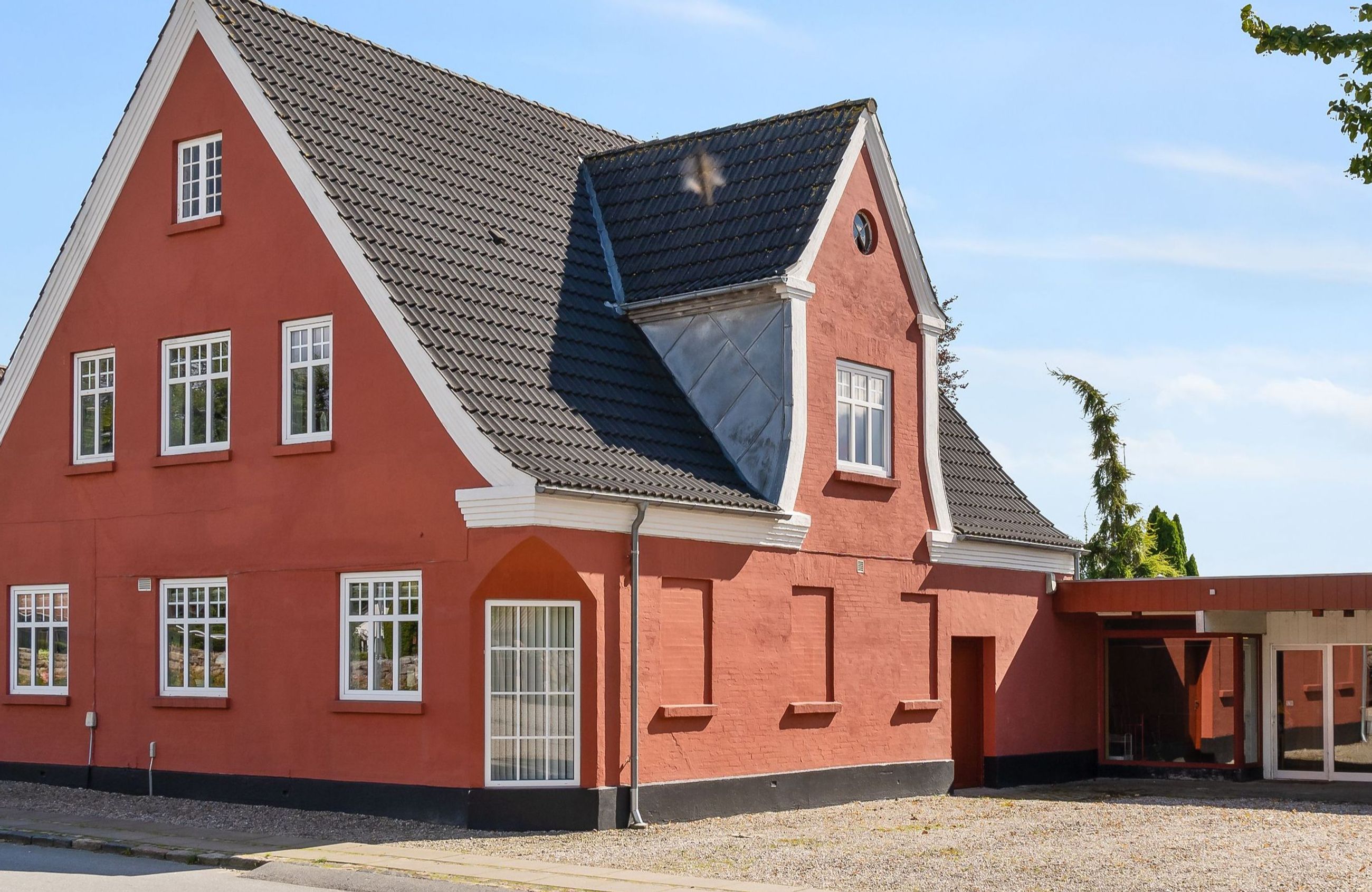 Lintrupvej 20,  Villa